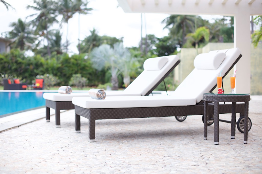 Pool-chair-Blog - Ellements