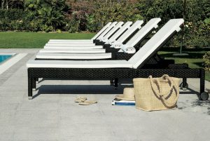 Flyod Lounger