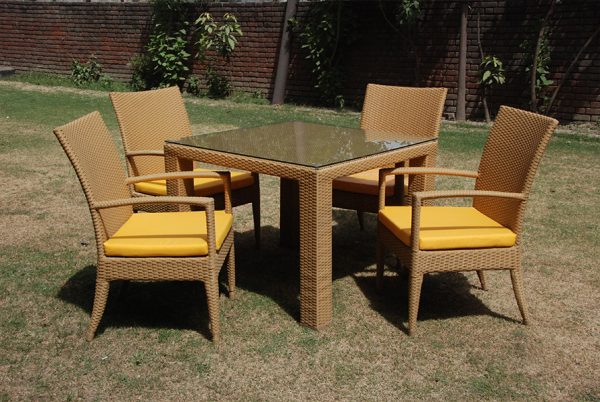 Mercer Dining Set