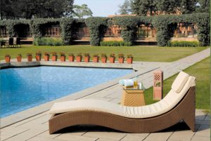 S Shape Lounger
