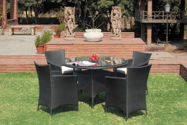 Tyrone Dining Set