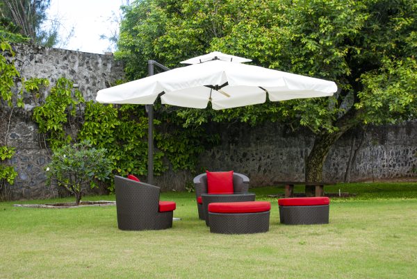 Cantilever 360 Umbrella