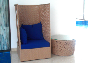 Outdoor chair & glass top table