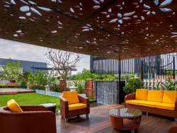 Outdoor seating options thumbnail